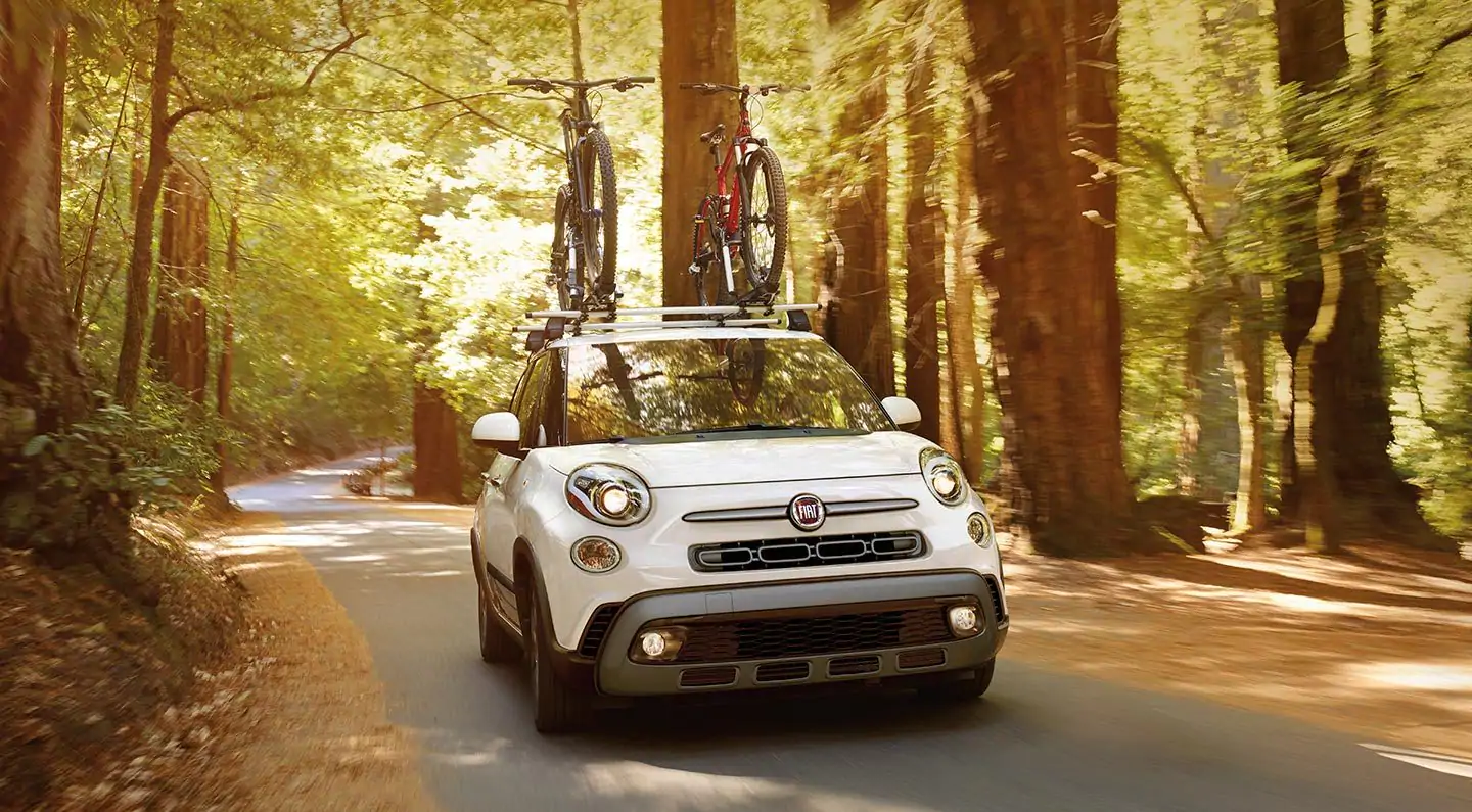 2019 FIAT 500L White Exterior Front View Picture